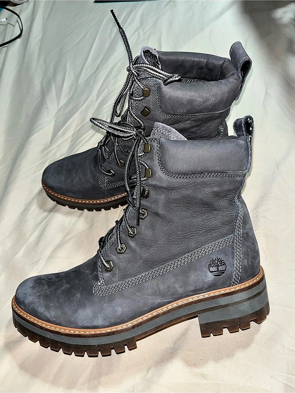 Timberland COURMAYEUR VALLEY 6-Inch Premium Boot Boots Gray US 10 NWOT